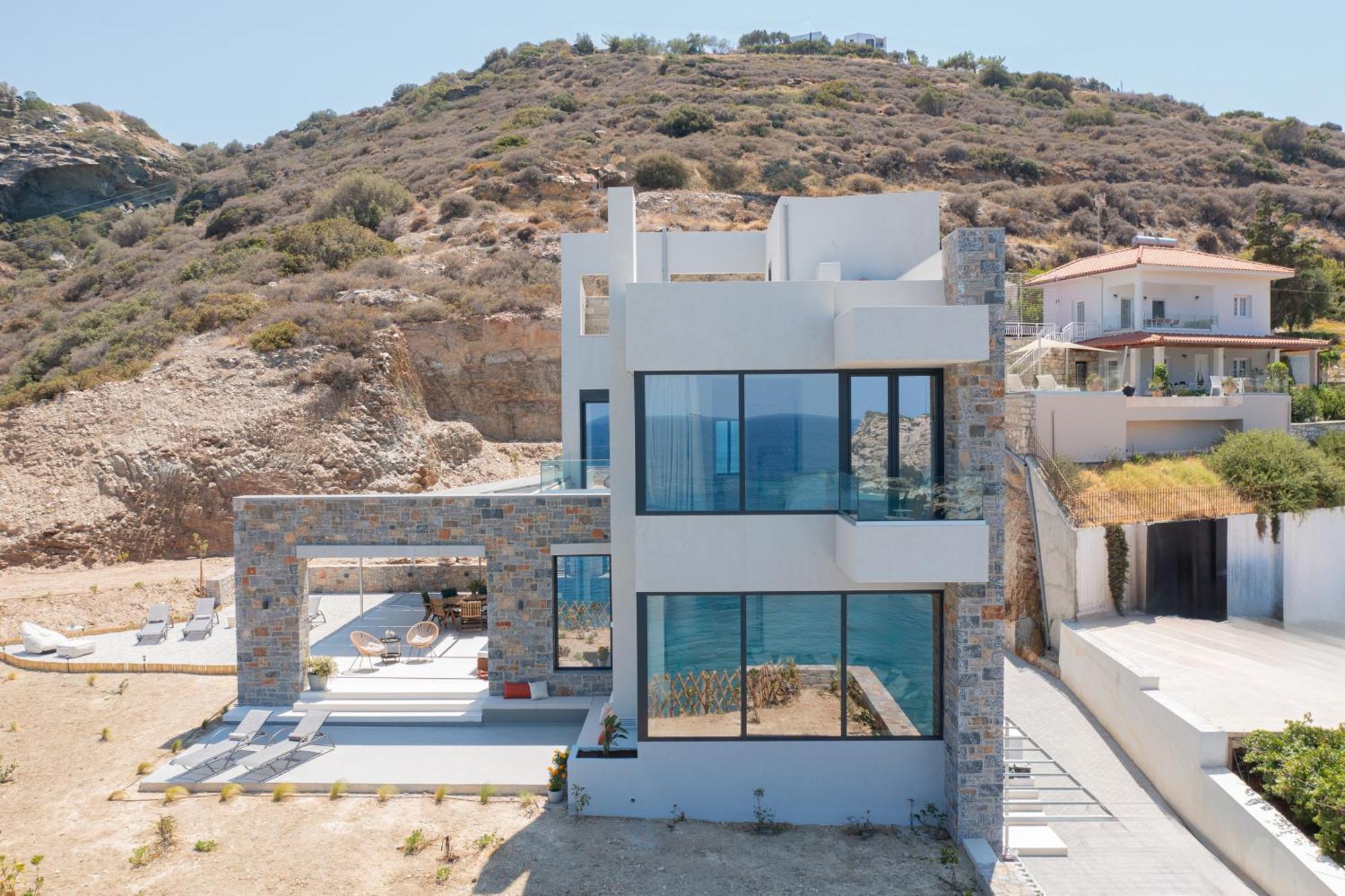 Villa Theasea Beachfront Luxury