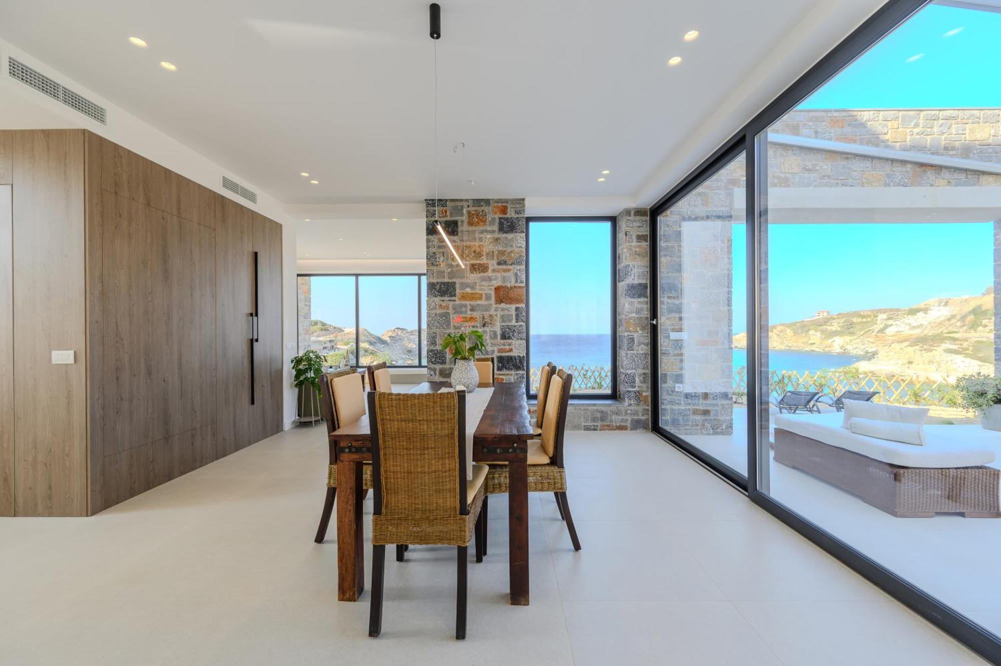 Theasea Beachfront Luxury Villa *