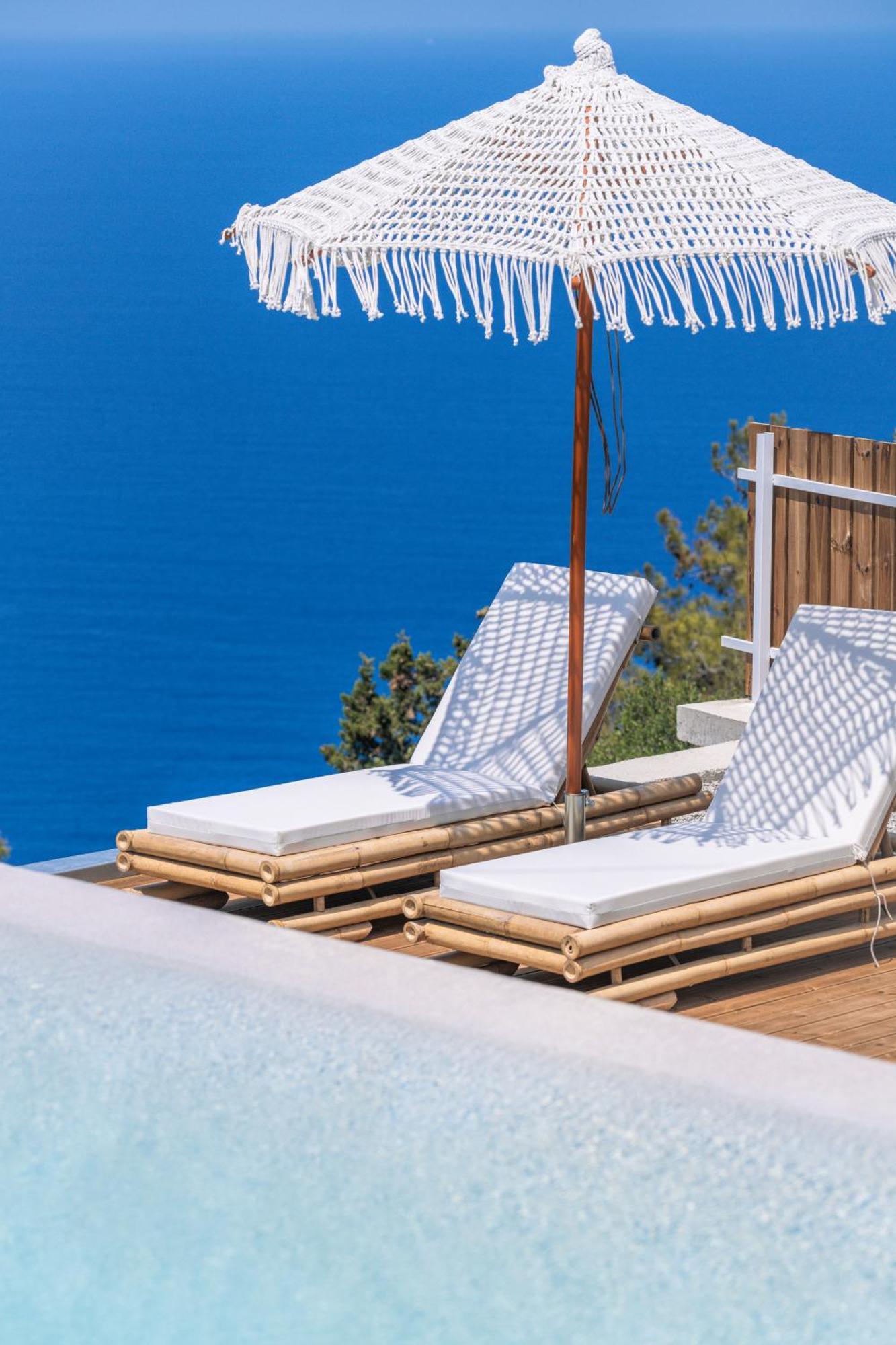 Nero Lefkada Villa Tsoukaladhes