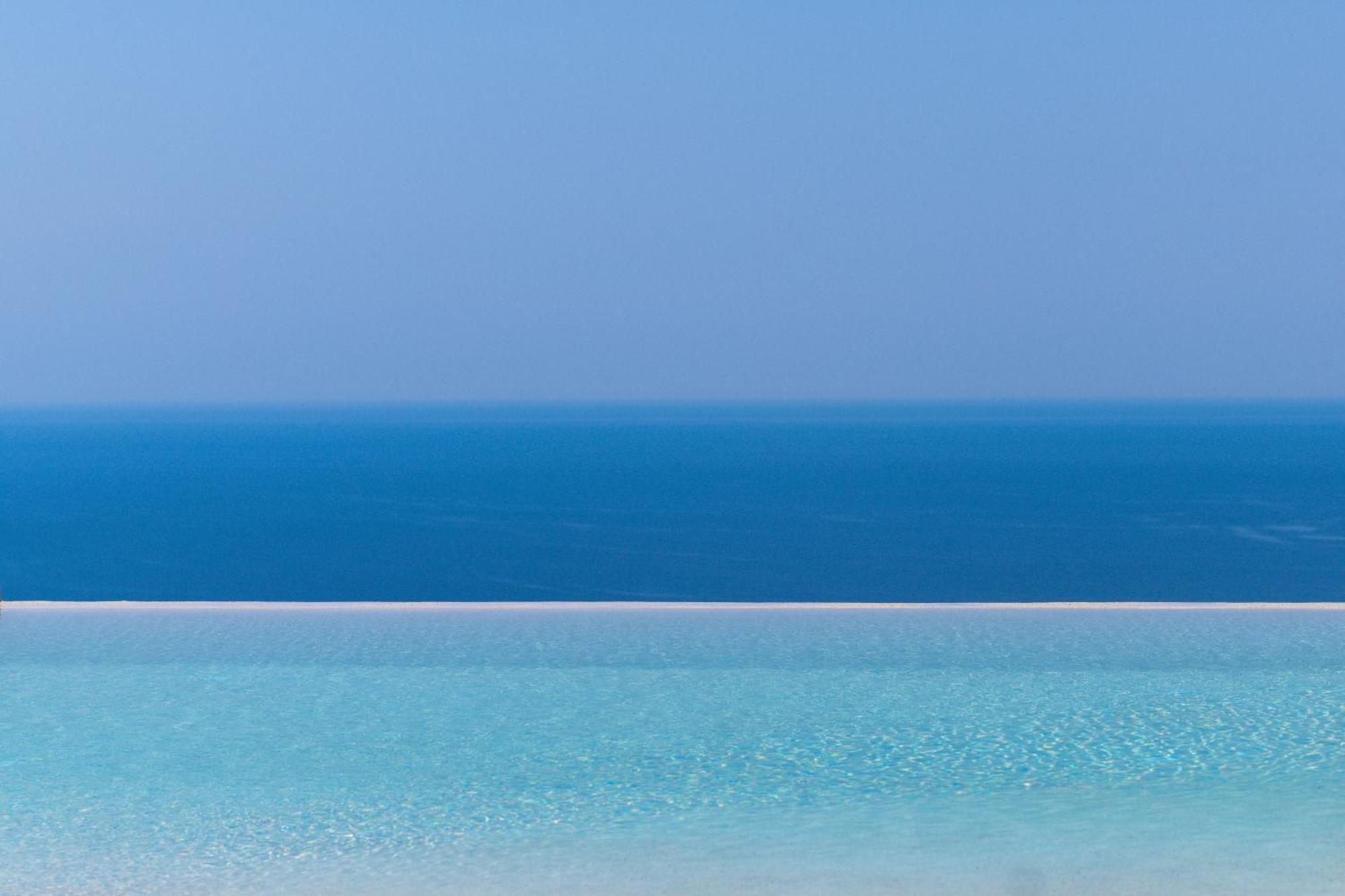 Nero Lefkada * Tsoukaladhes