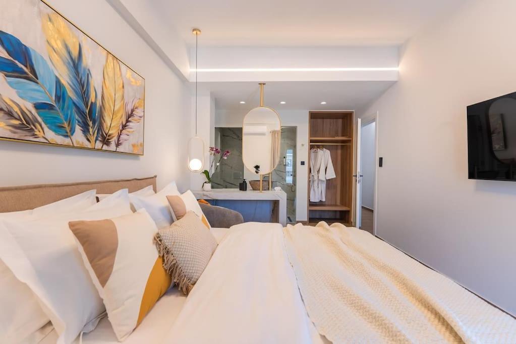 Luxury 4bdrm Penthouse With Jacuzzi Near Acropolis *