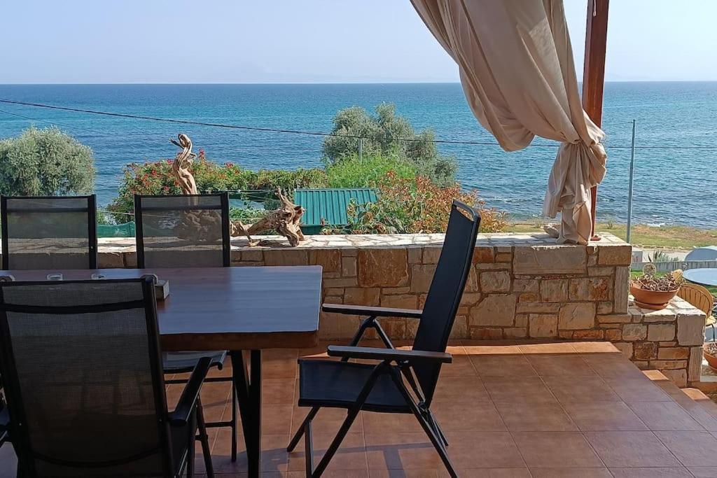 Holiday home Thalassa Front - Infinite Sea View Loutra Elevtheron