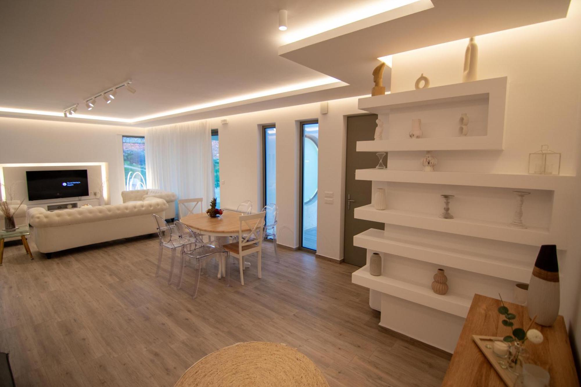 Bianca Luxury House