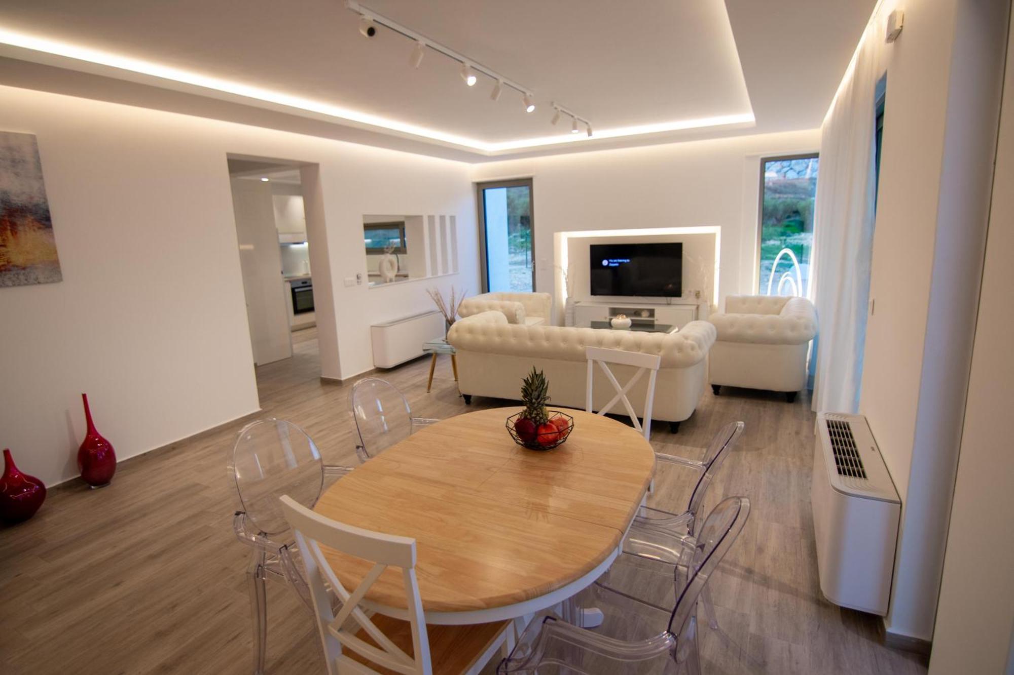Villa Bianca Luxury House