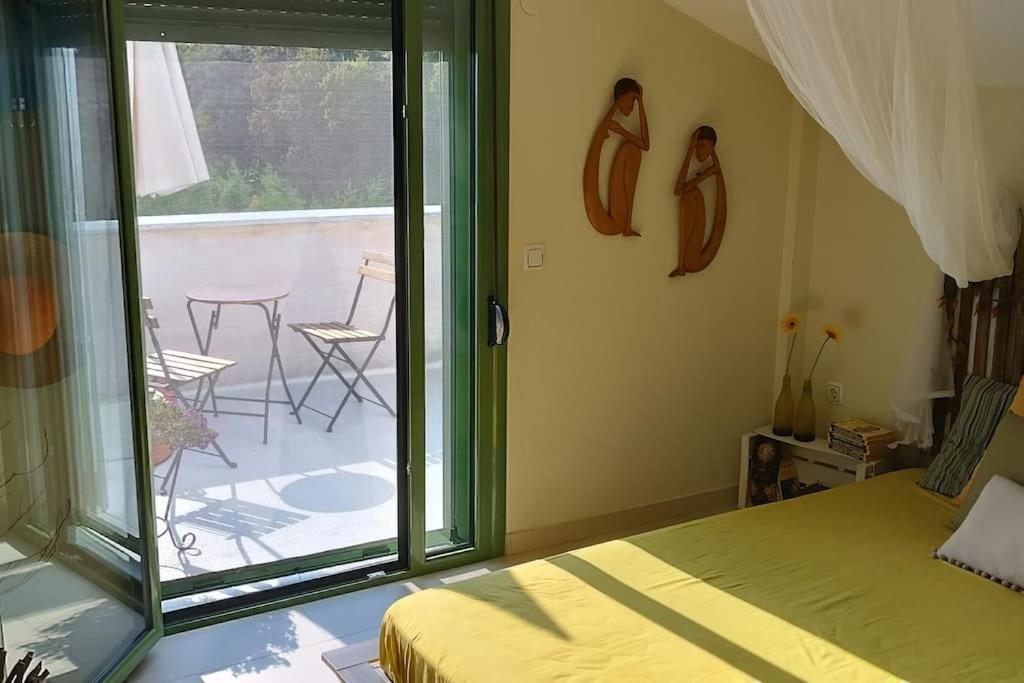 Thalassa Front - Infinite Sea View