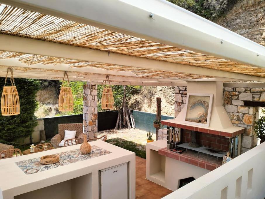 Thalassa Front - Infinite Sea View Holiday home Loutra Elevtheron