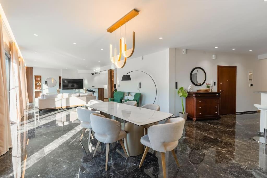 Luxury 4bdrm Penthouse With Jacuzzi Near Acropolis * Athens