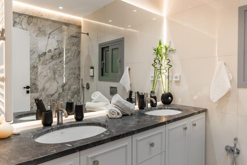 Apartment Luxury 4bdrm Penthouse With Jacuzzi Near Acropolis *