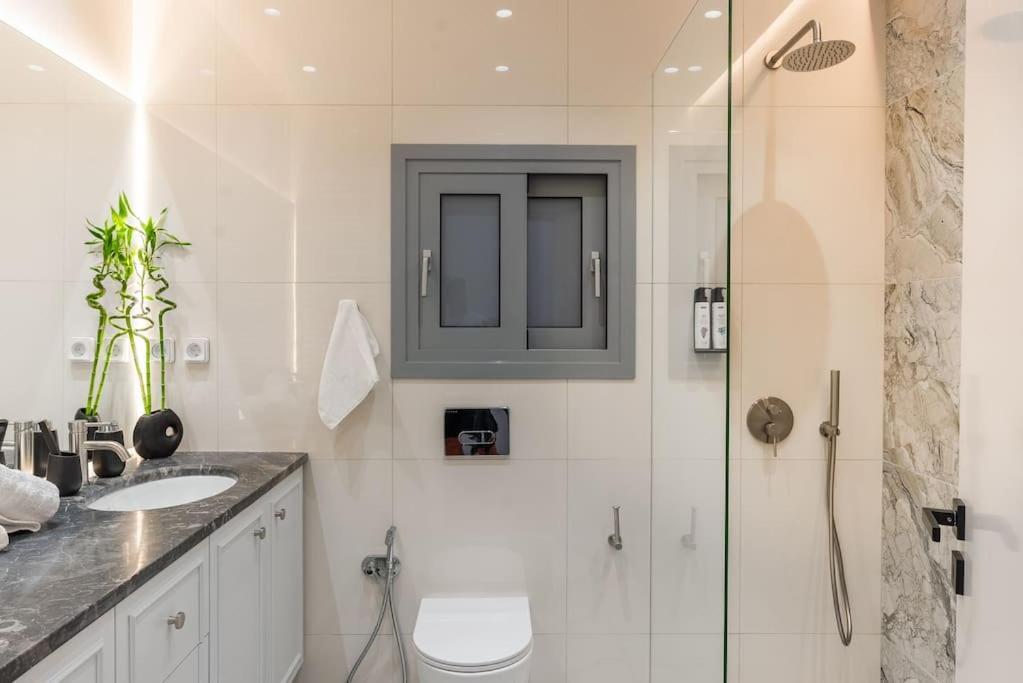 Luxury 4bdrm Penthouse With Jacuzzi Near Acropolis * Athens