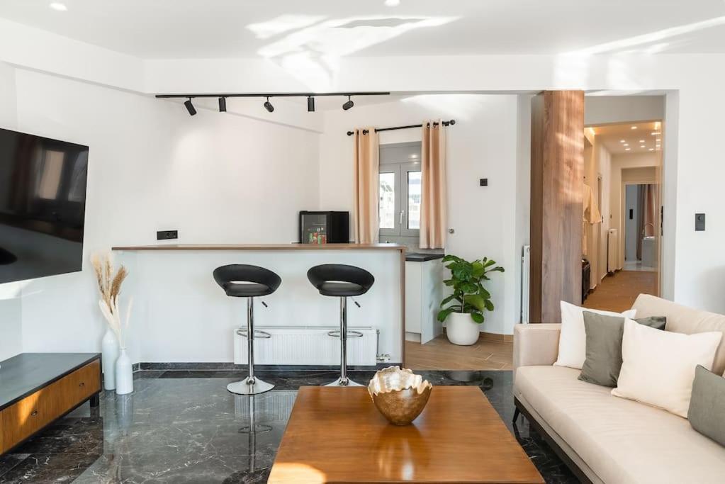 Apartment Luxury 4bdrm Penthouse With Jacuzzi Near Acropolis *