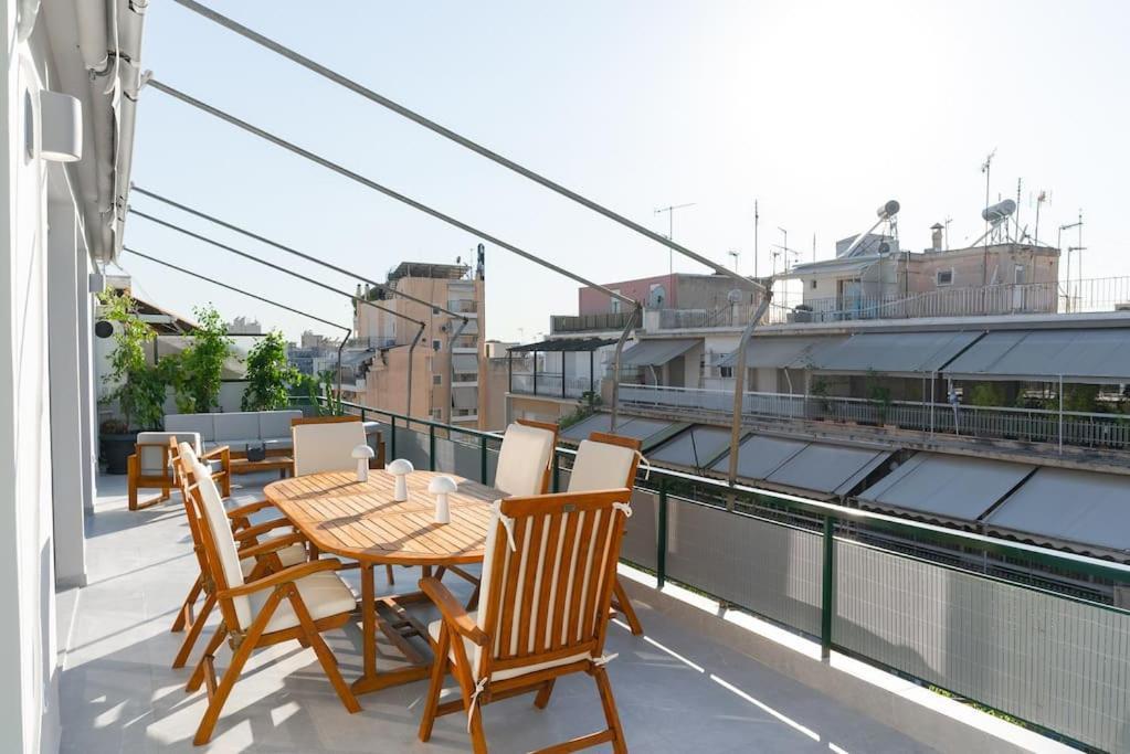 Apartment Luxury 4bdrm Penthouse With Jacuzzi Near Acropolis Athens