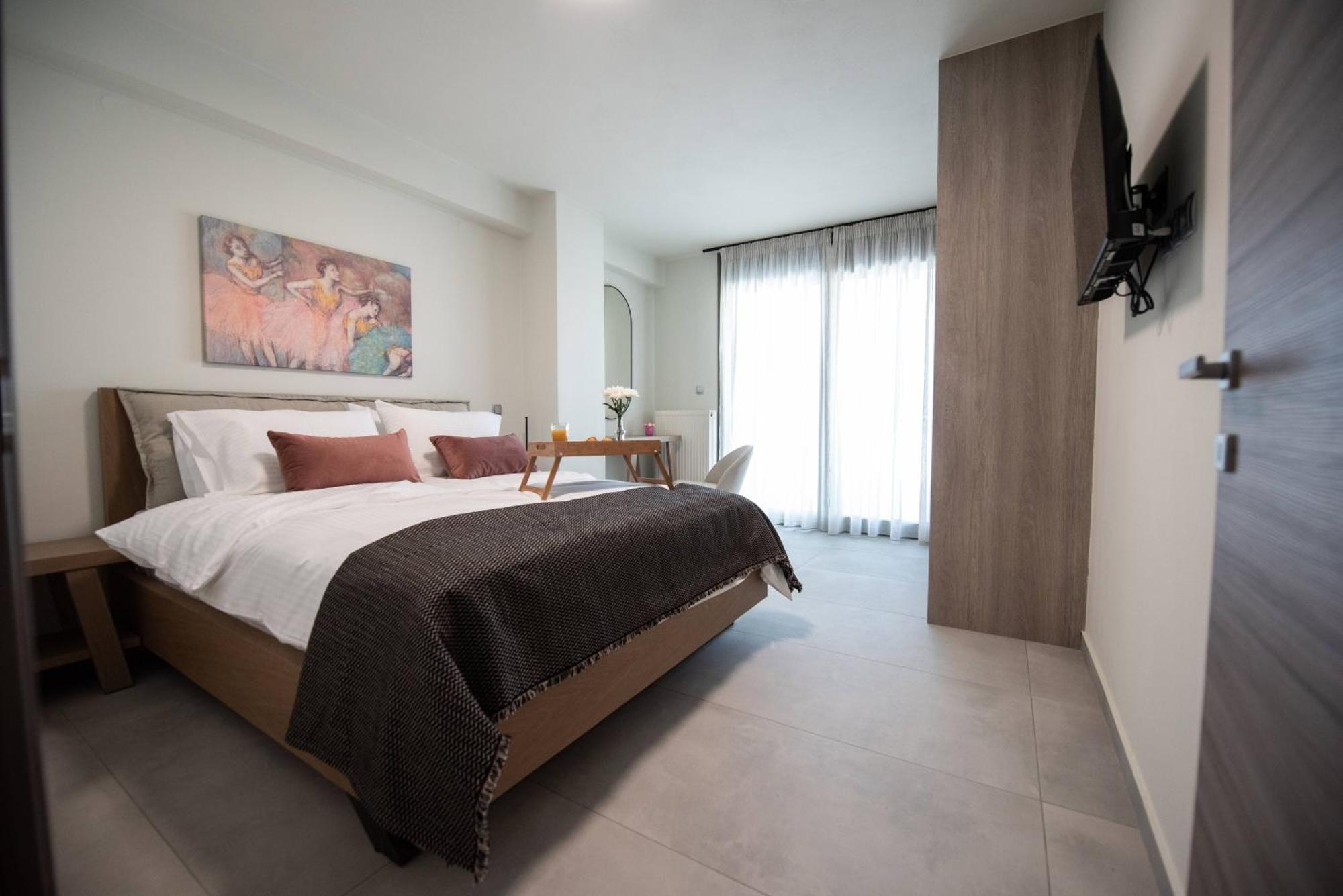 Apartment N & M