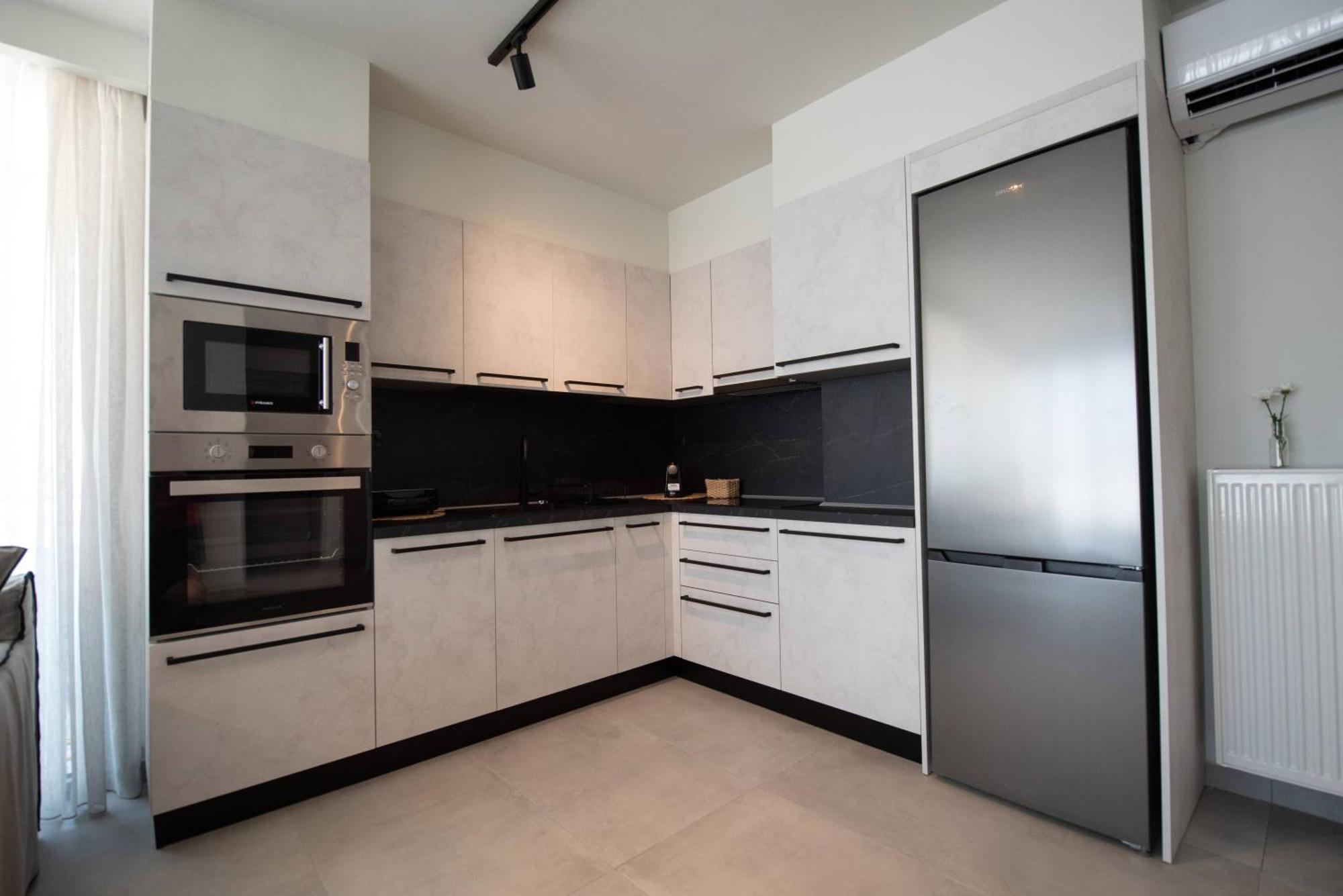 Apartment N & M *