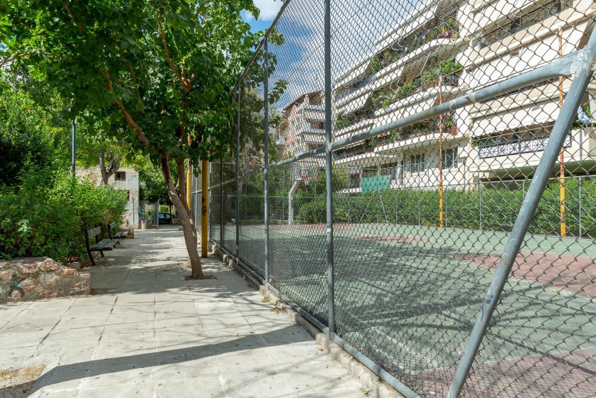 Cozy Near Center Apartment Athens