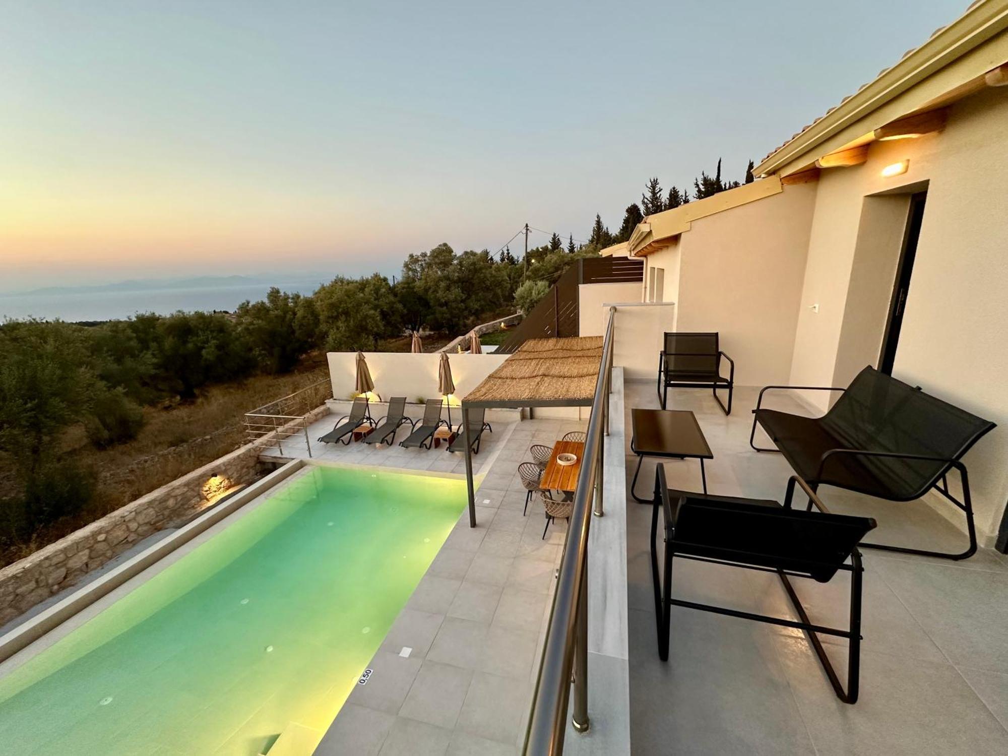 Villa Calmia Fine Living *