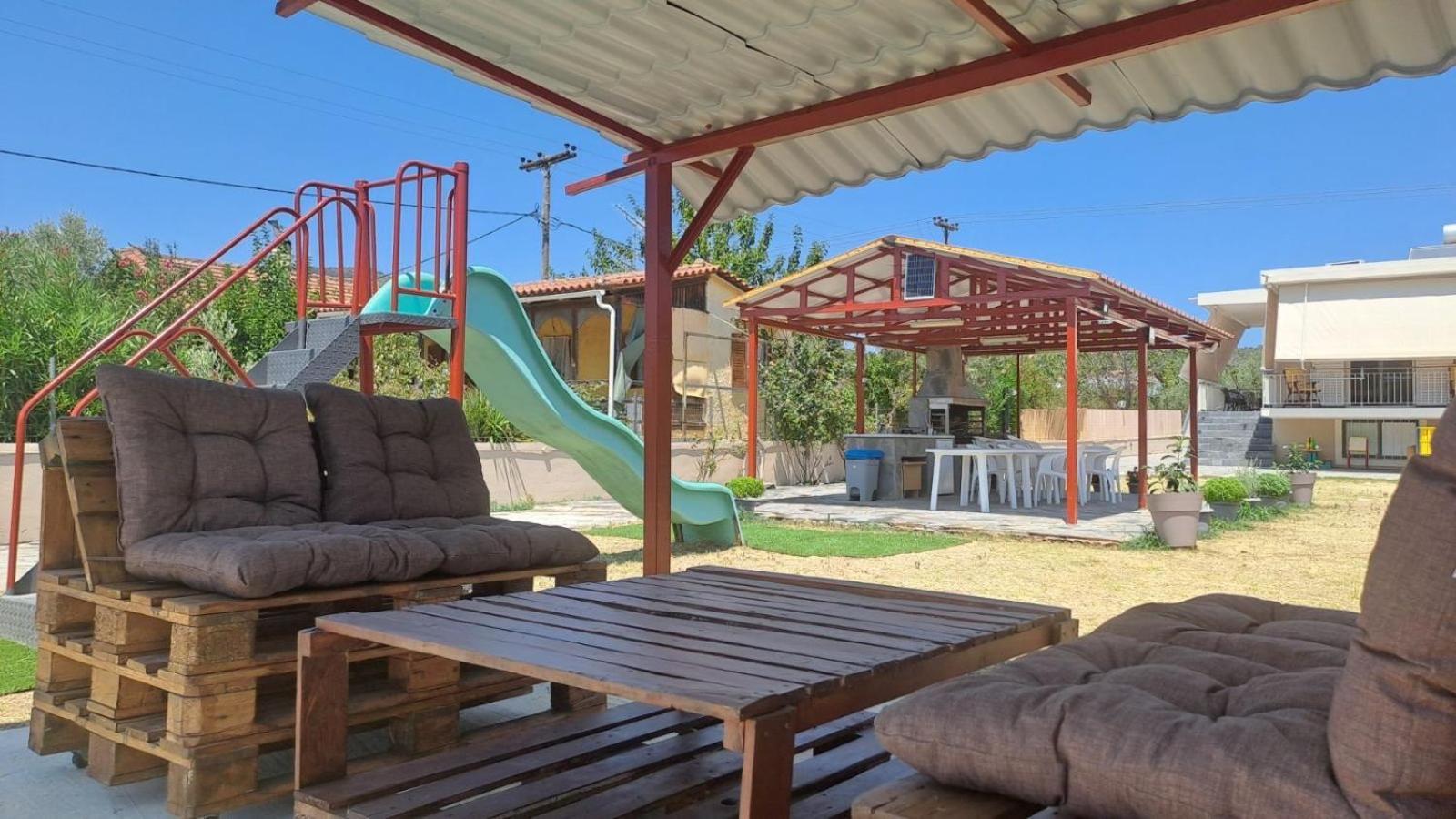 κτήμα καρνέση Apartment Edipsos
