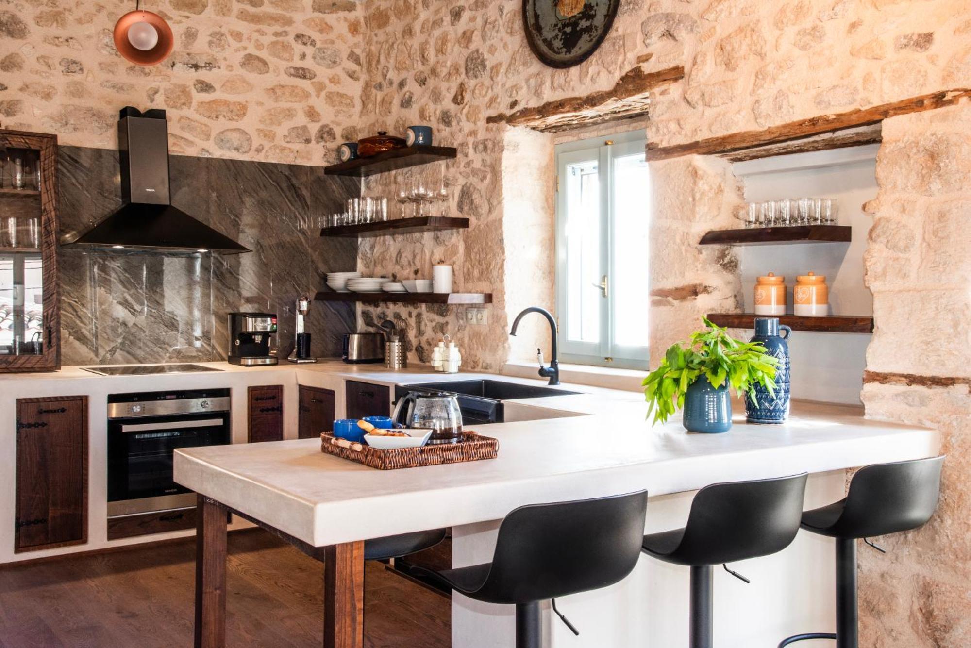 Apartment Wood And Stone Town ηouse *