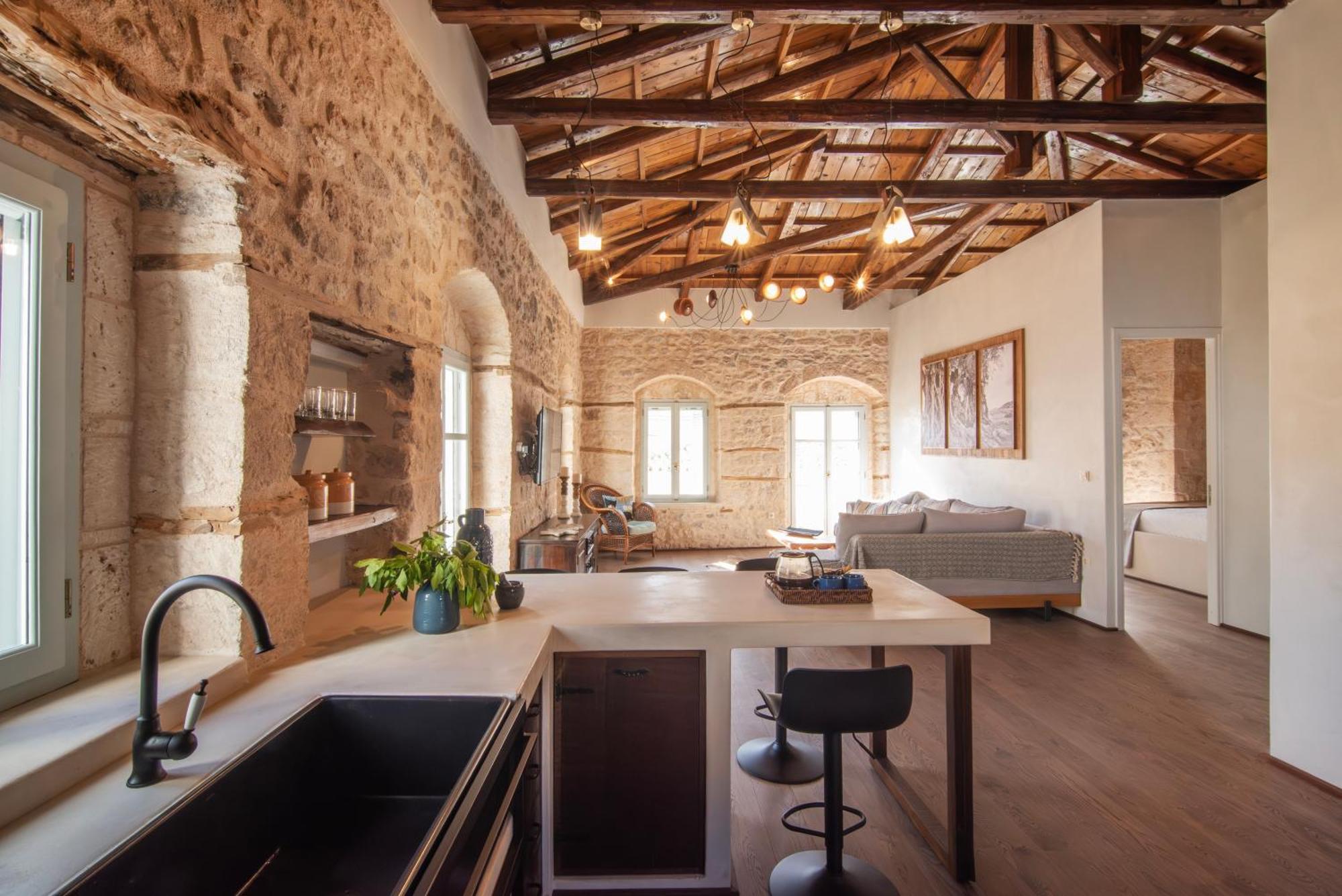 Wood And Stone Town ηouse *