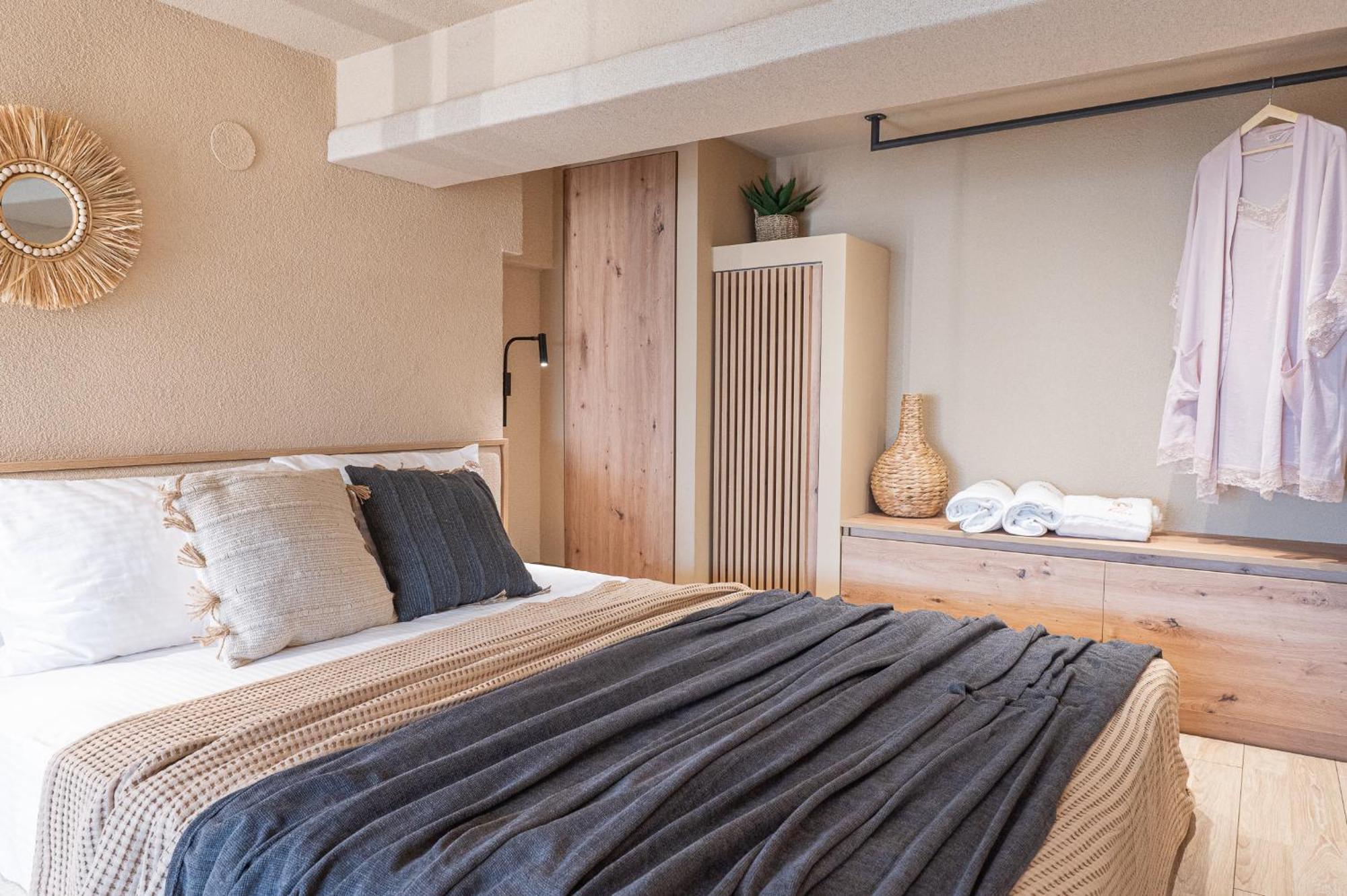 Helios - Luxury By The Sea Apartment *