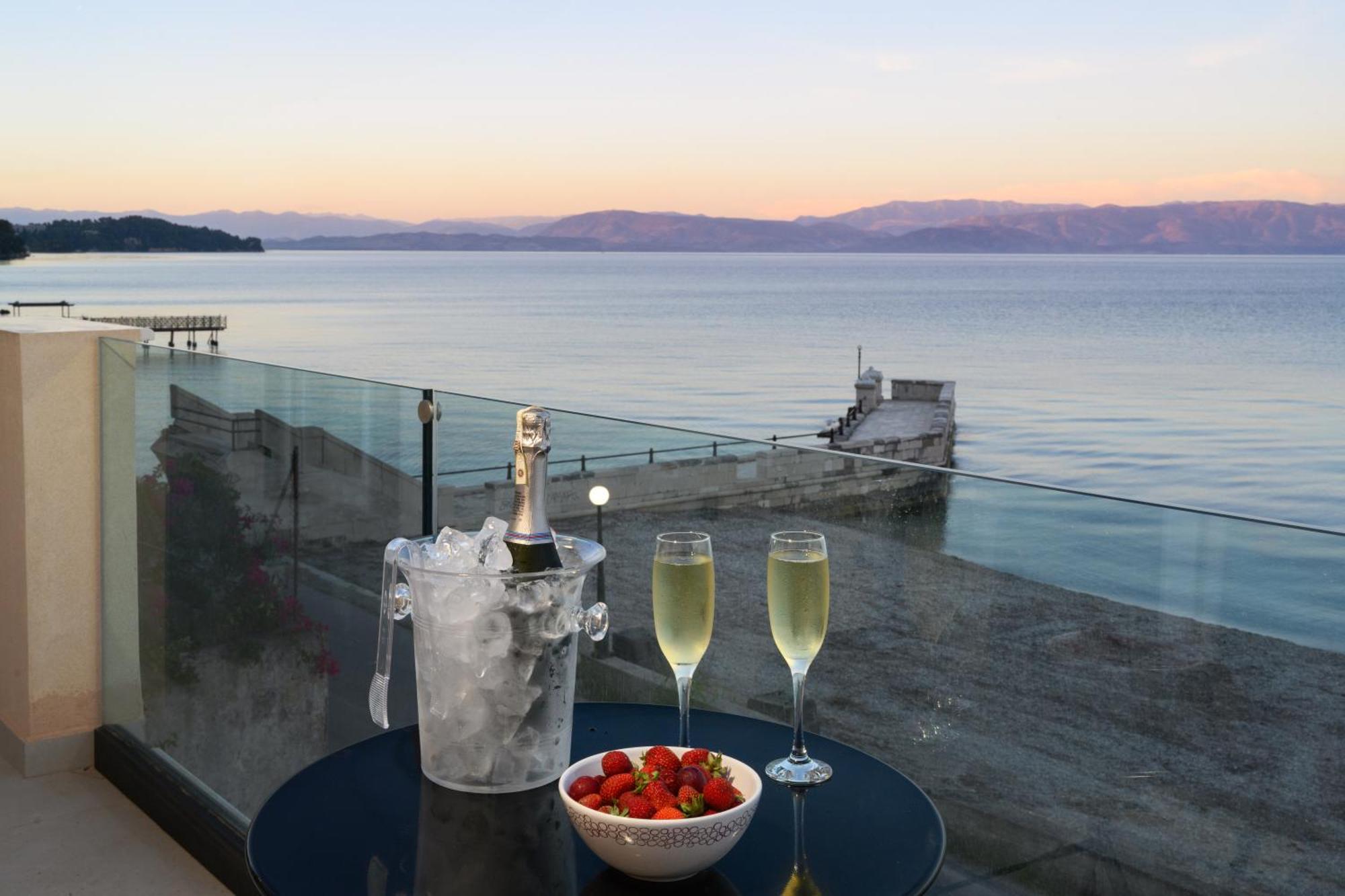Achillion Bay Holiday home
