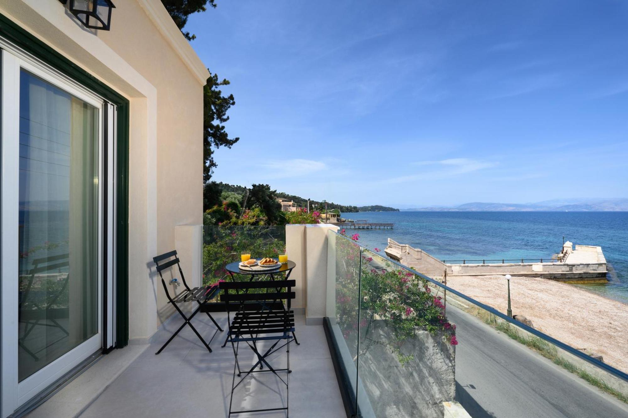 Holiday home Achillion Bay *