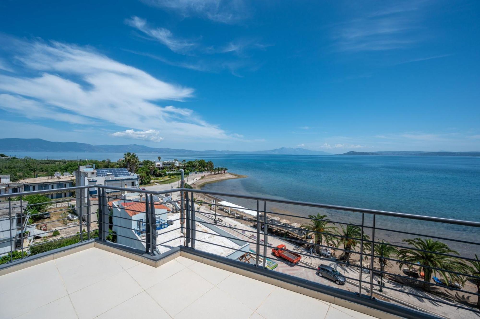 Sea La Vie & Maisonette Apartment *