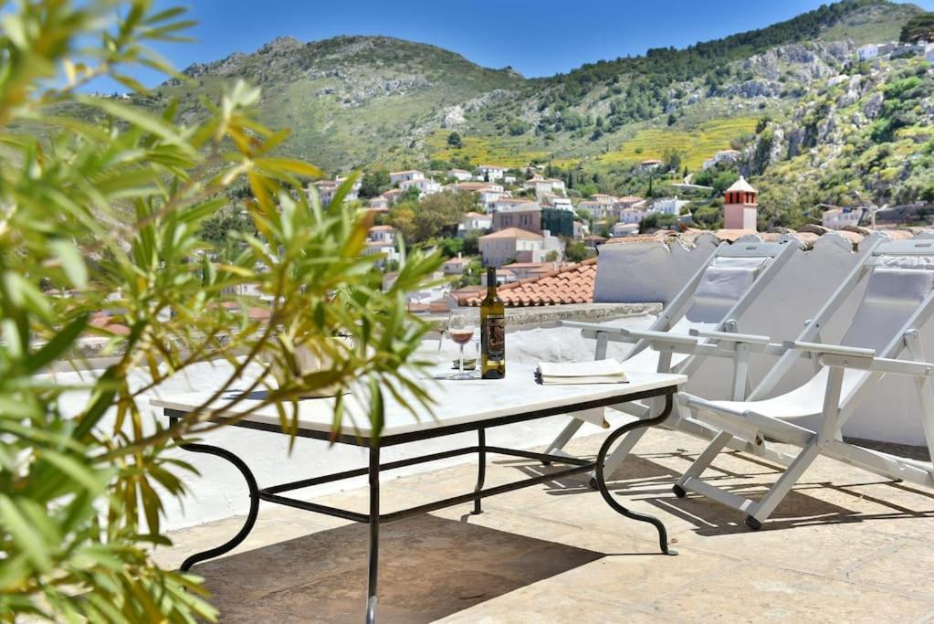 Apartment Captain's House For 4 - Historical Hydra 1800 Hydra (Saronic Islands)