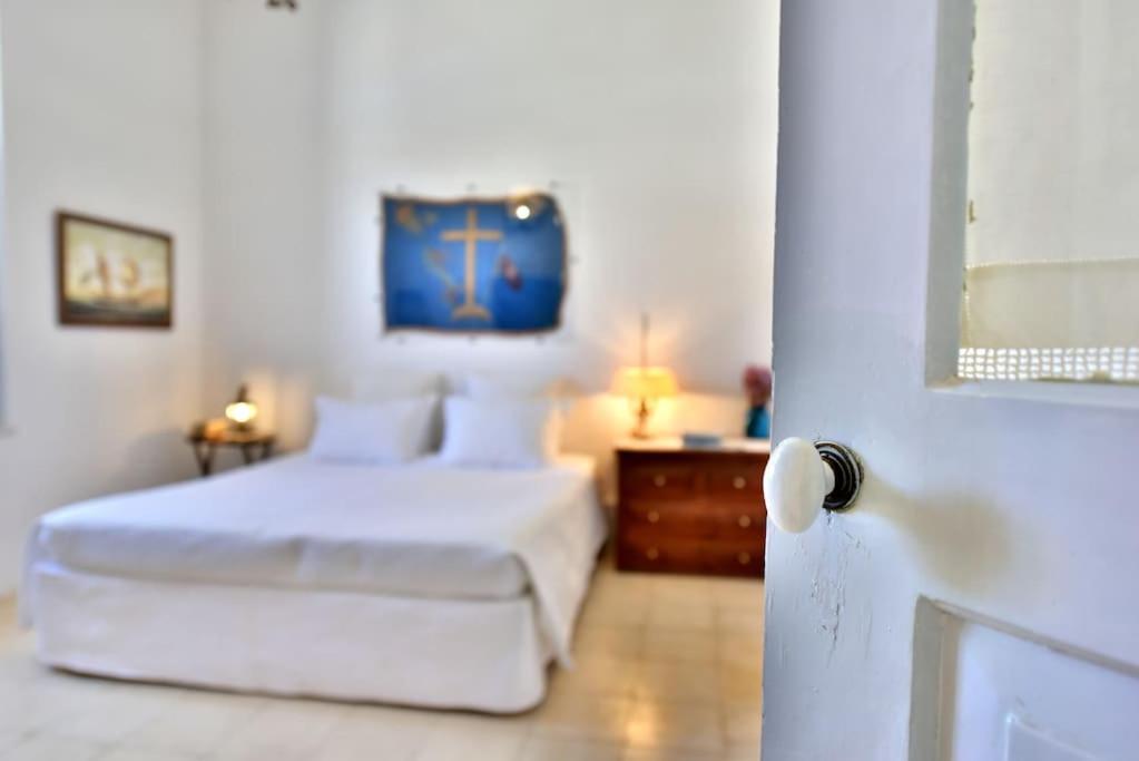 Apartment Captain's House For 4 - Historical Hydra 1800