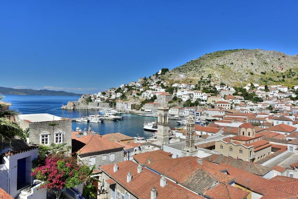 Captain's House For 4 - Historical Hydra 1800 Apartment *