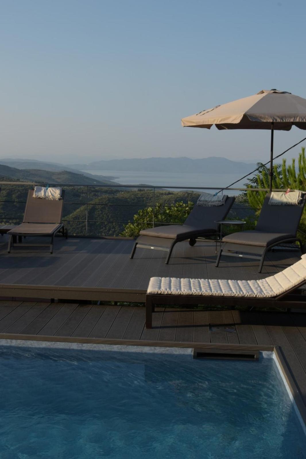 Pacithea Villas Villa Mileai