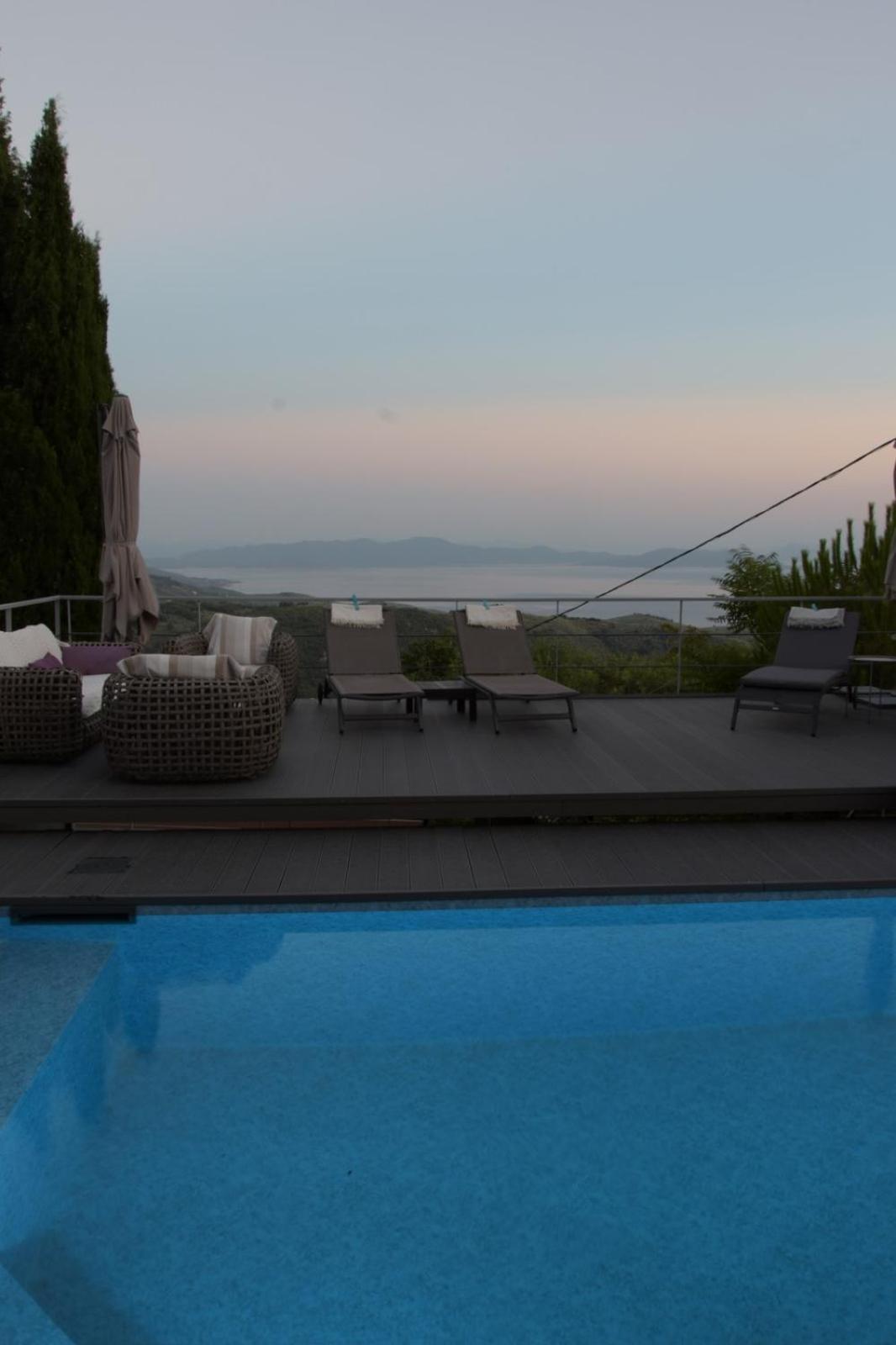 Villa Pacithea Villas