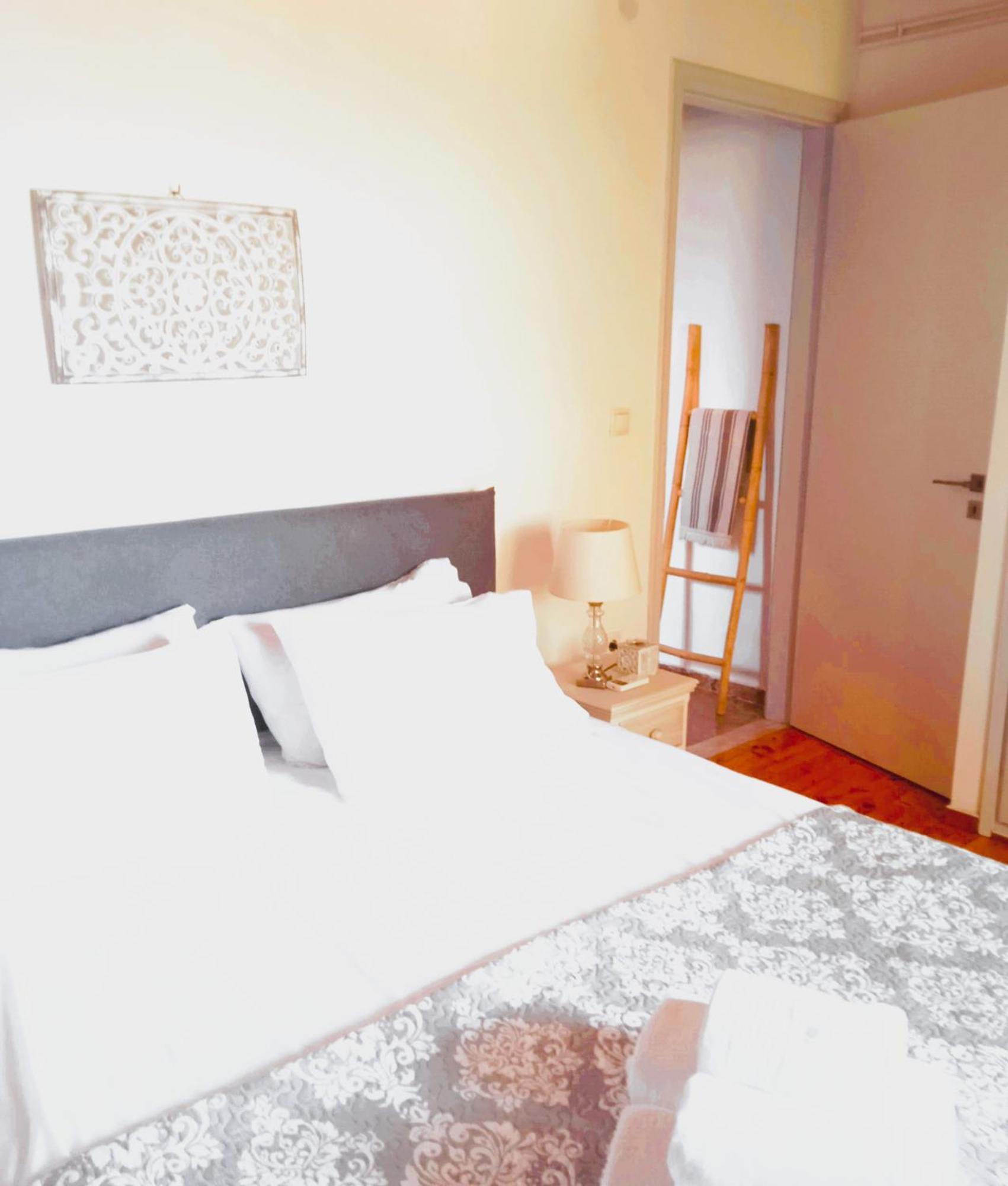 Pine House With Sea View Apartment Lefkada City