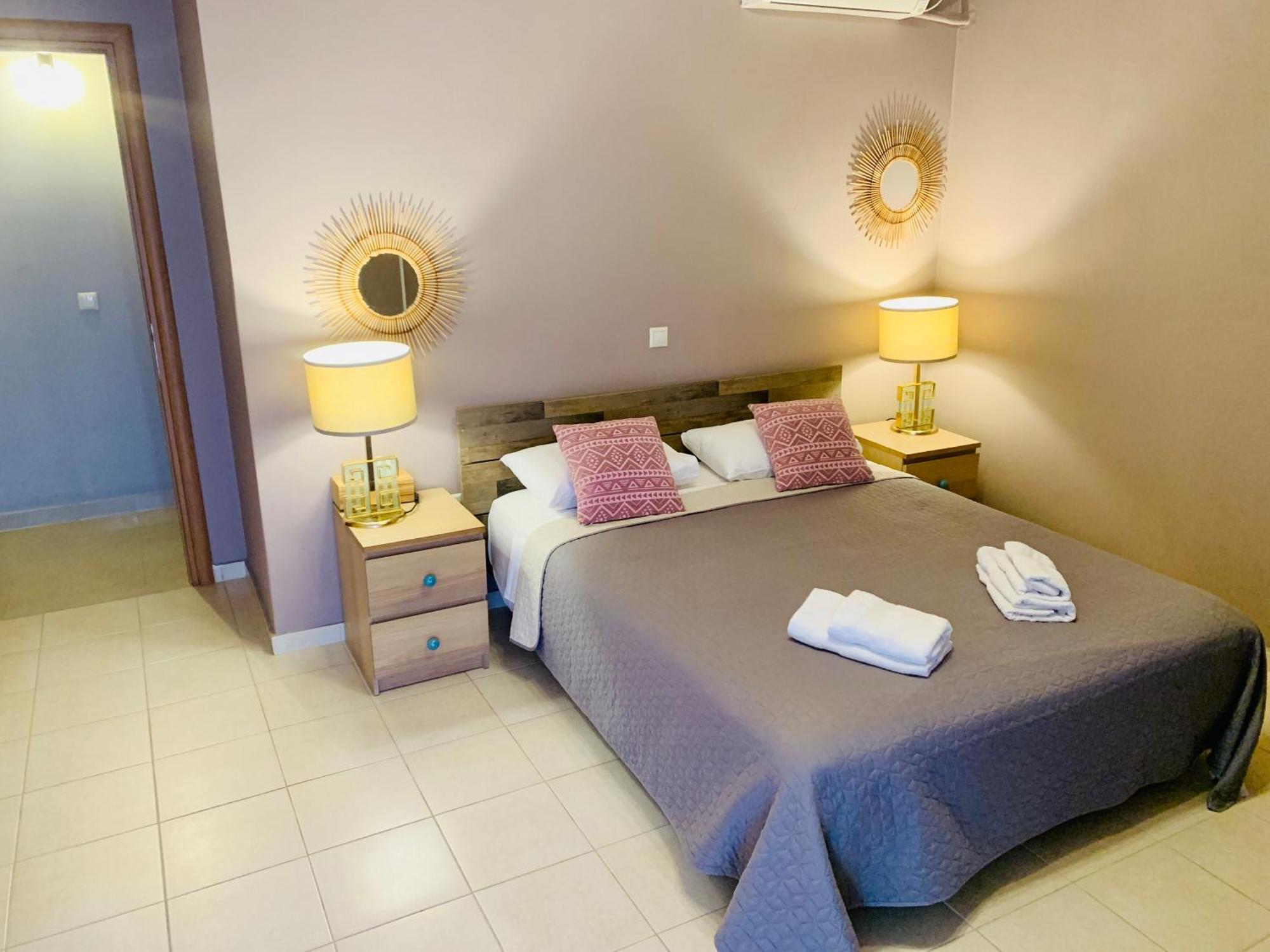 Apartment Thelfi Luxury In Attica - Close To Varkiza - Sea View