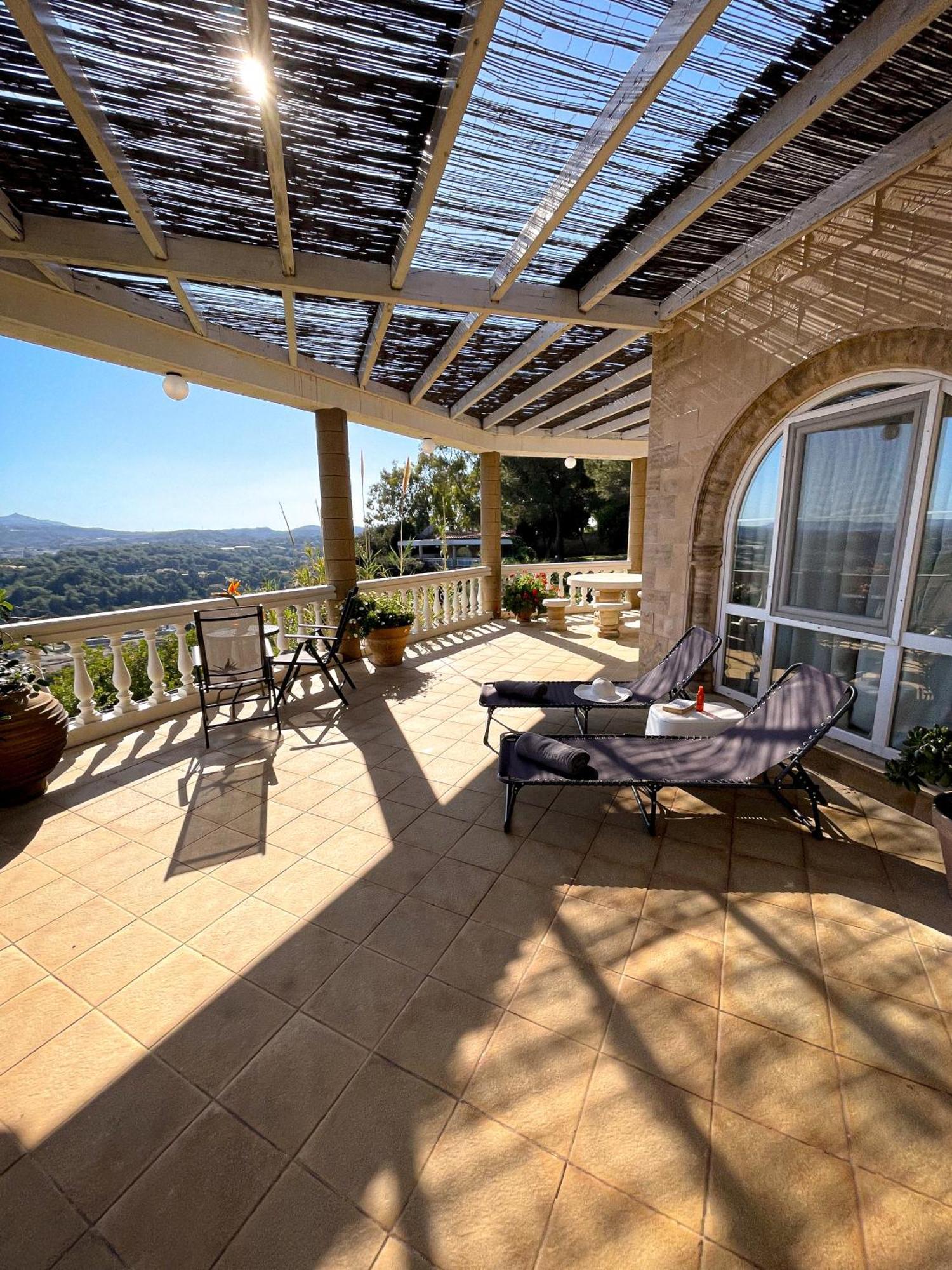 Nostrana Village Apartment