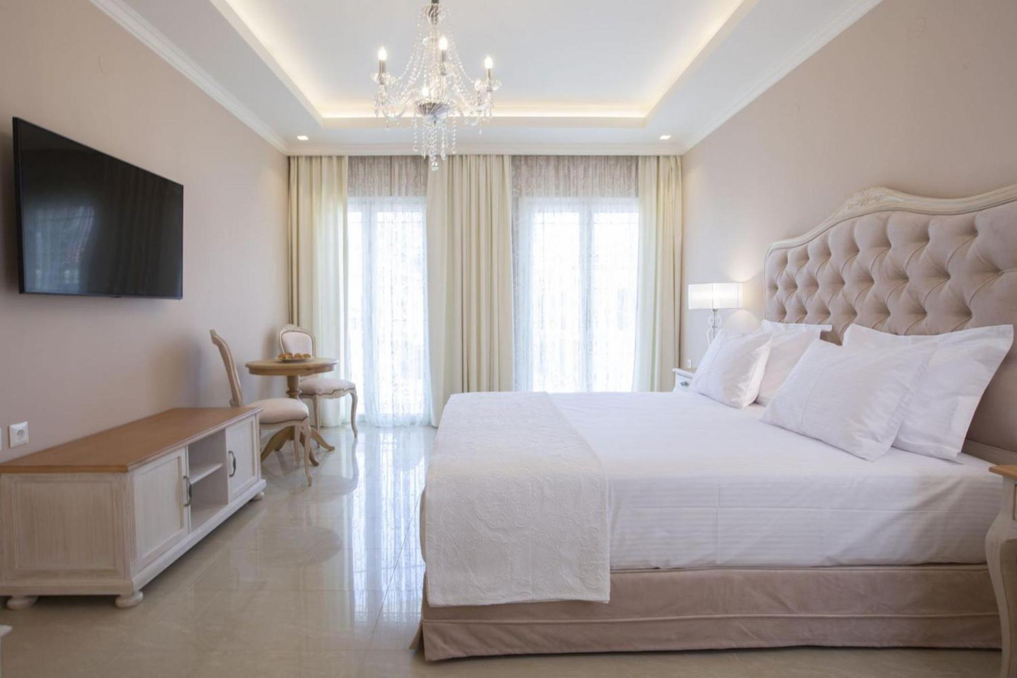 Vk Luxury - Private Parking - Adults Only Apartment *