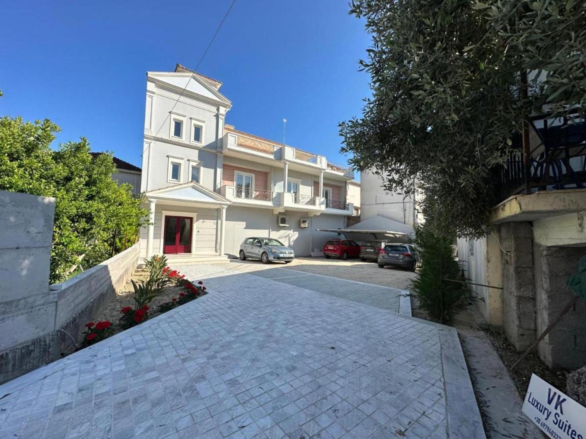 Vk Luxury - Private Parking - Adults Only Apartment *