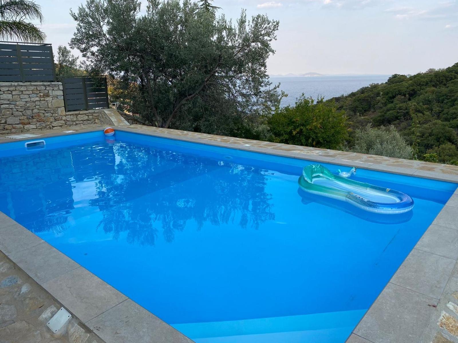 Ozzy, Breathtaking Sea View, 2 Bedroom, Pool