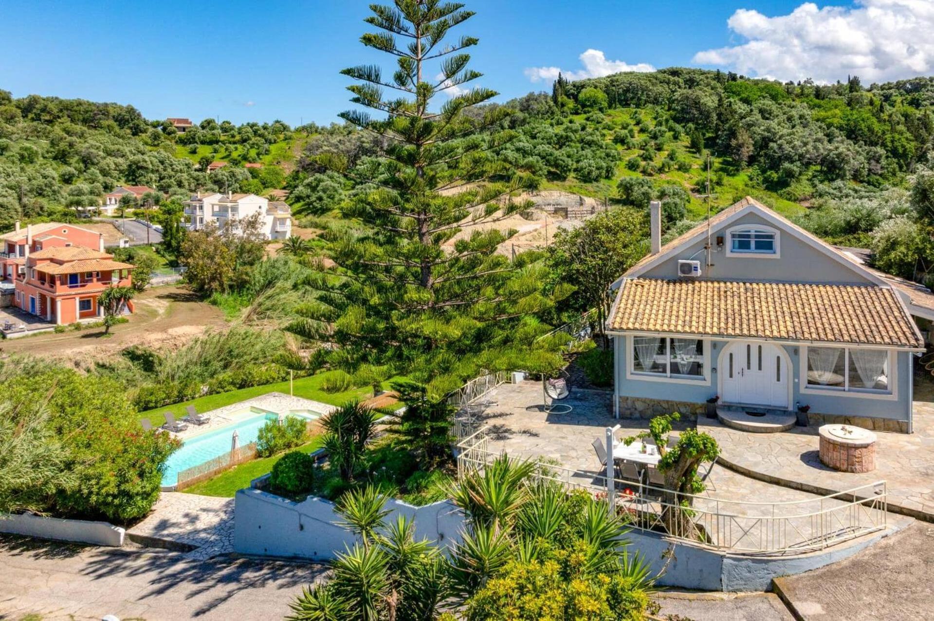 Villa Yialos By