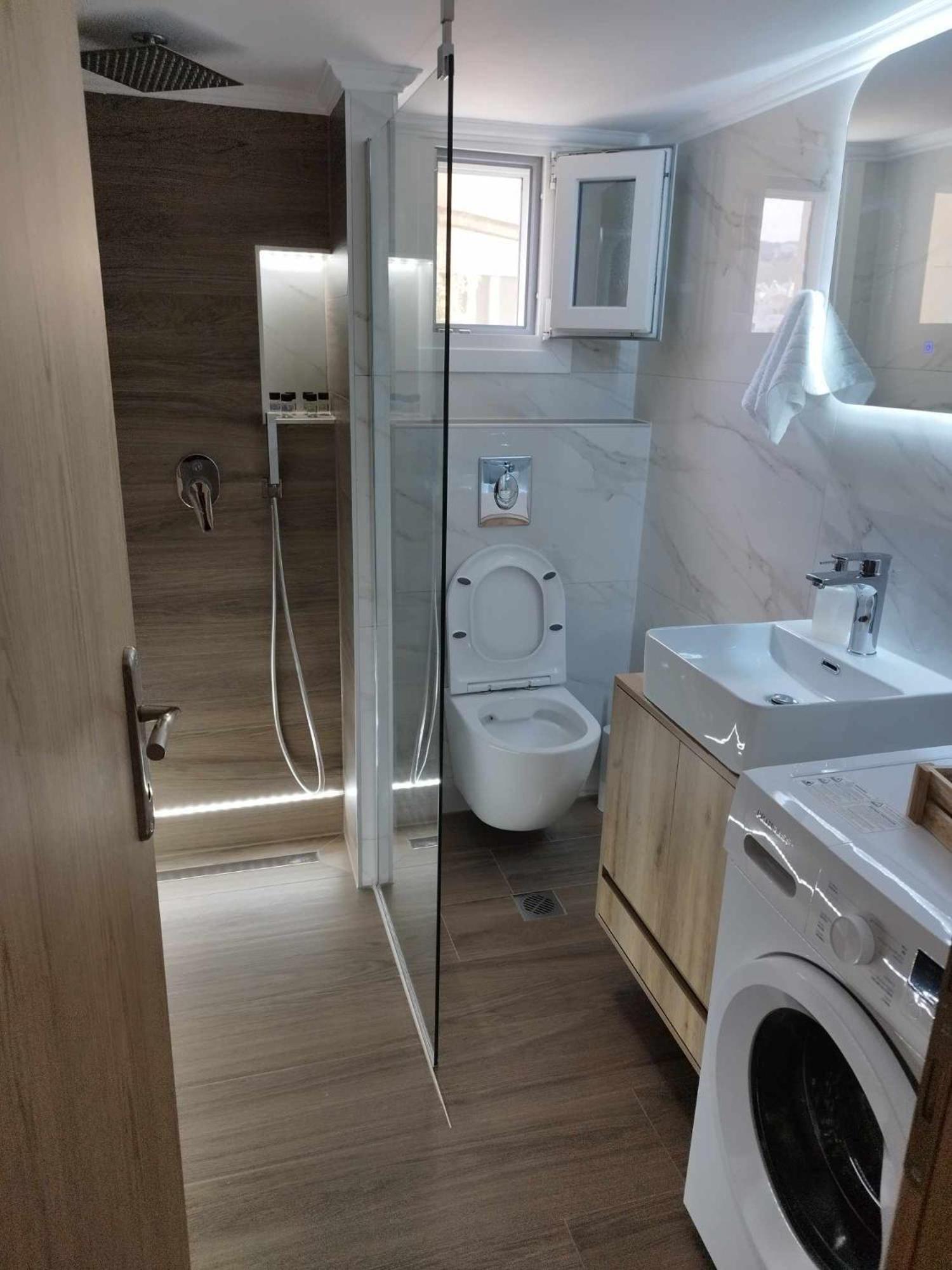 Sea View Urban Apartment