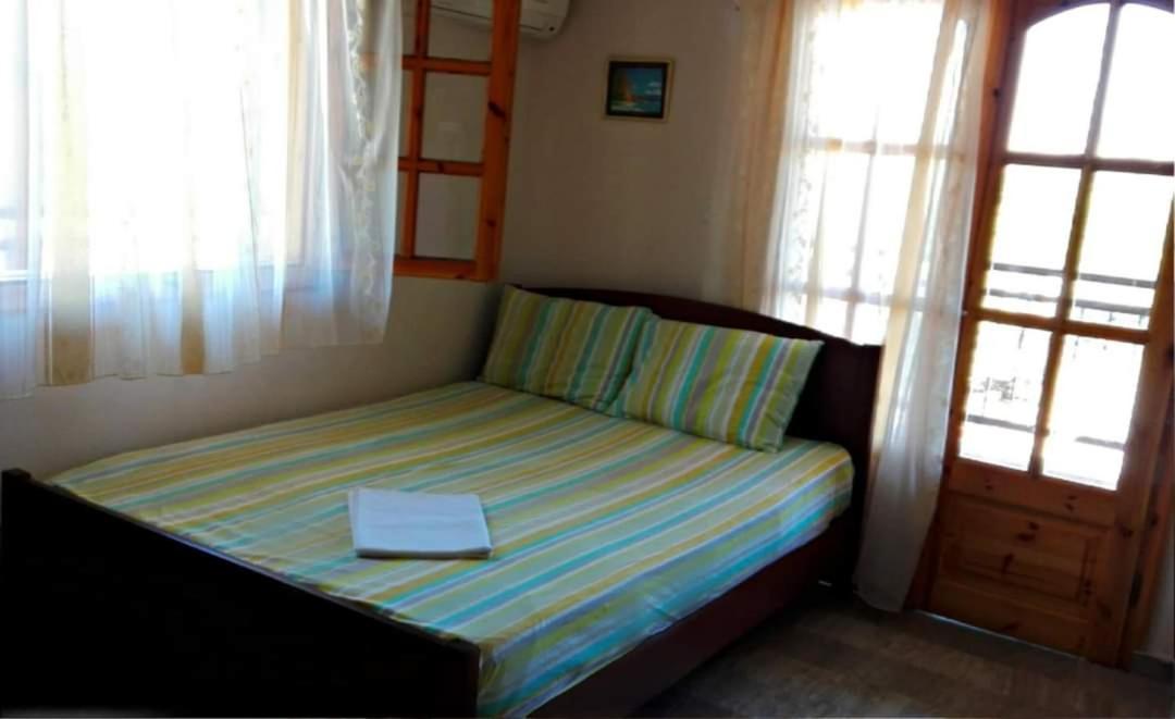 Capsule hotel Sakis