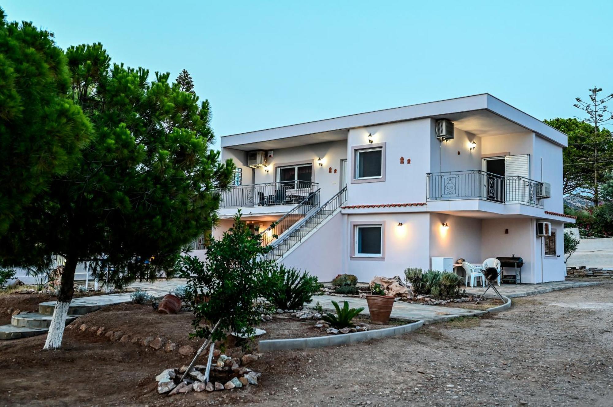 Morfo's Sunset Holiday home