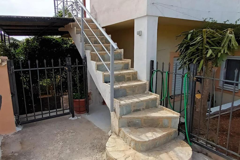 με θέα θάλασα 35 τμ
