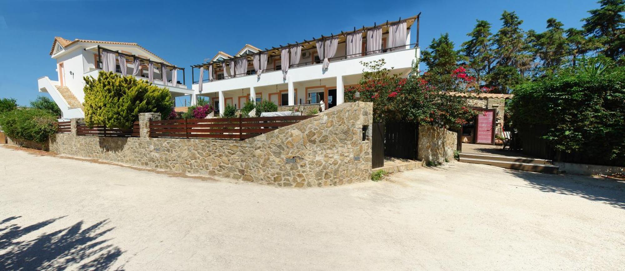 Dimitra's Maisonette At Rafaella