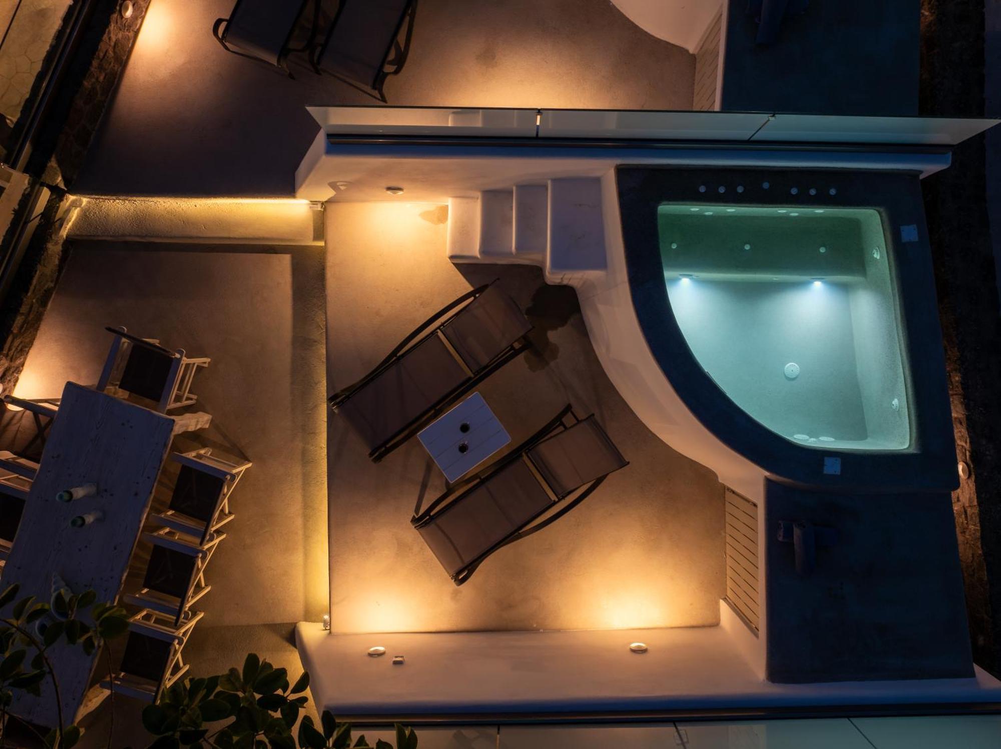 Villa New Yiota Collection 4 & 4 Prive Jacuzzi *