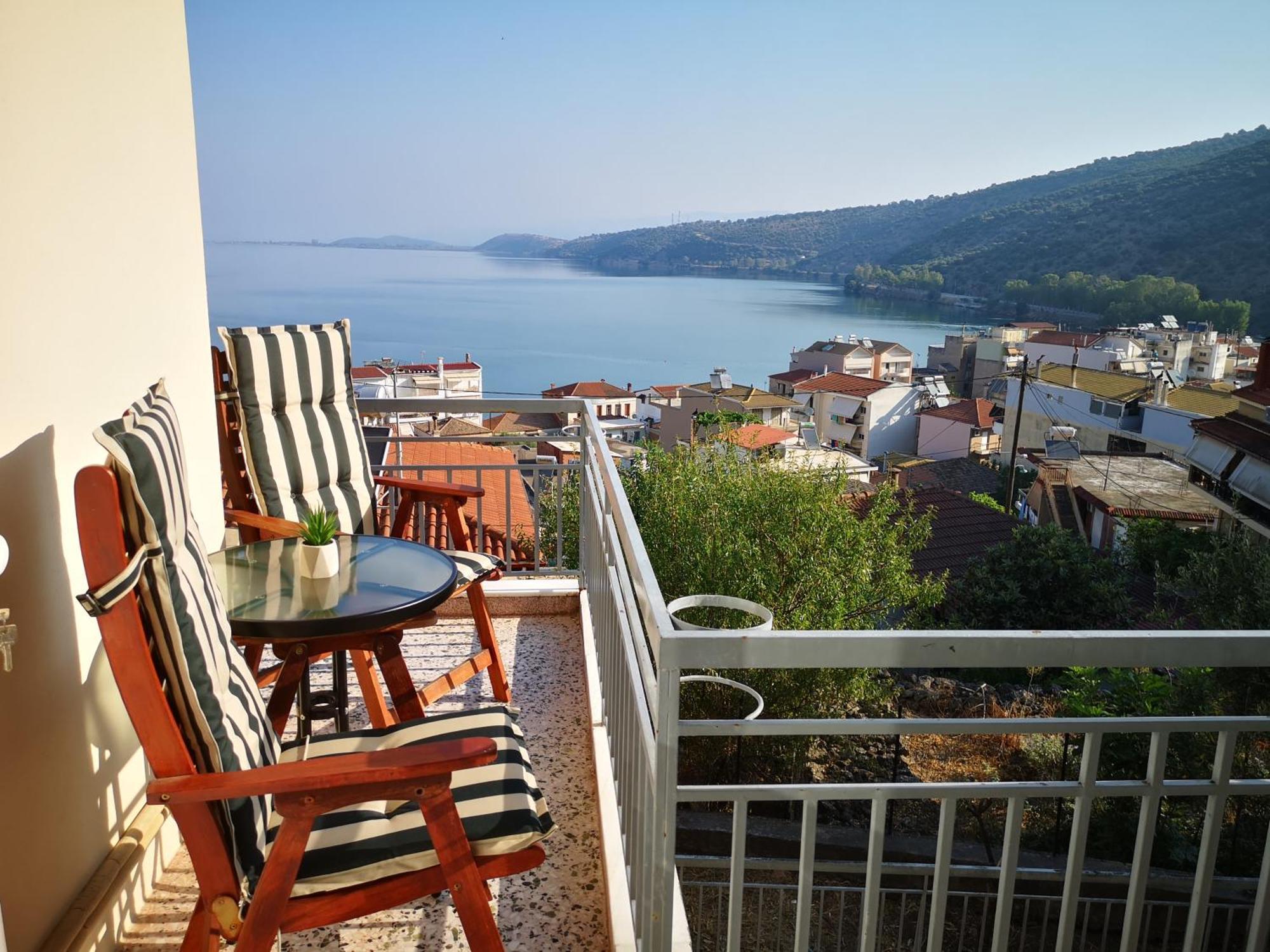 Sea View With 3 Bedrooms In Apartment Amfilochia