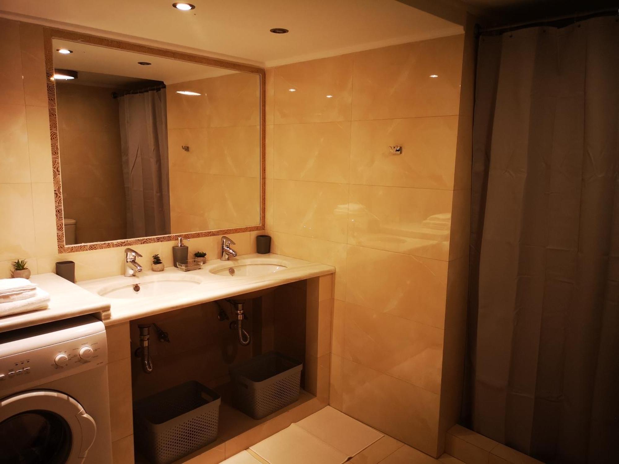 Sea View With 3 Bedrooms In Apartment *