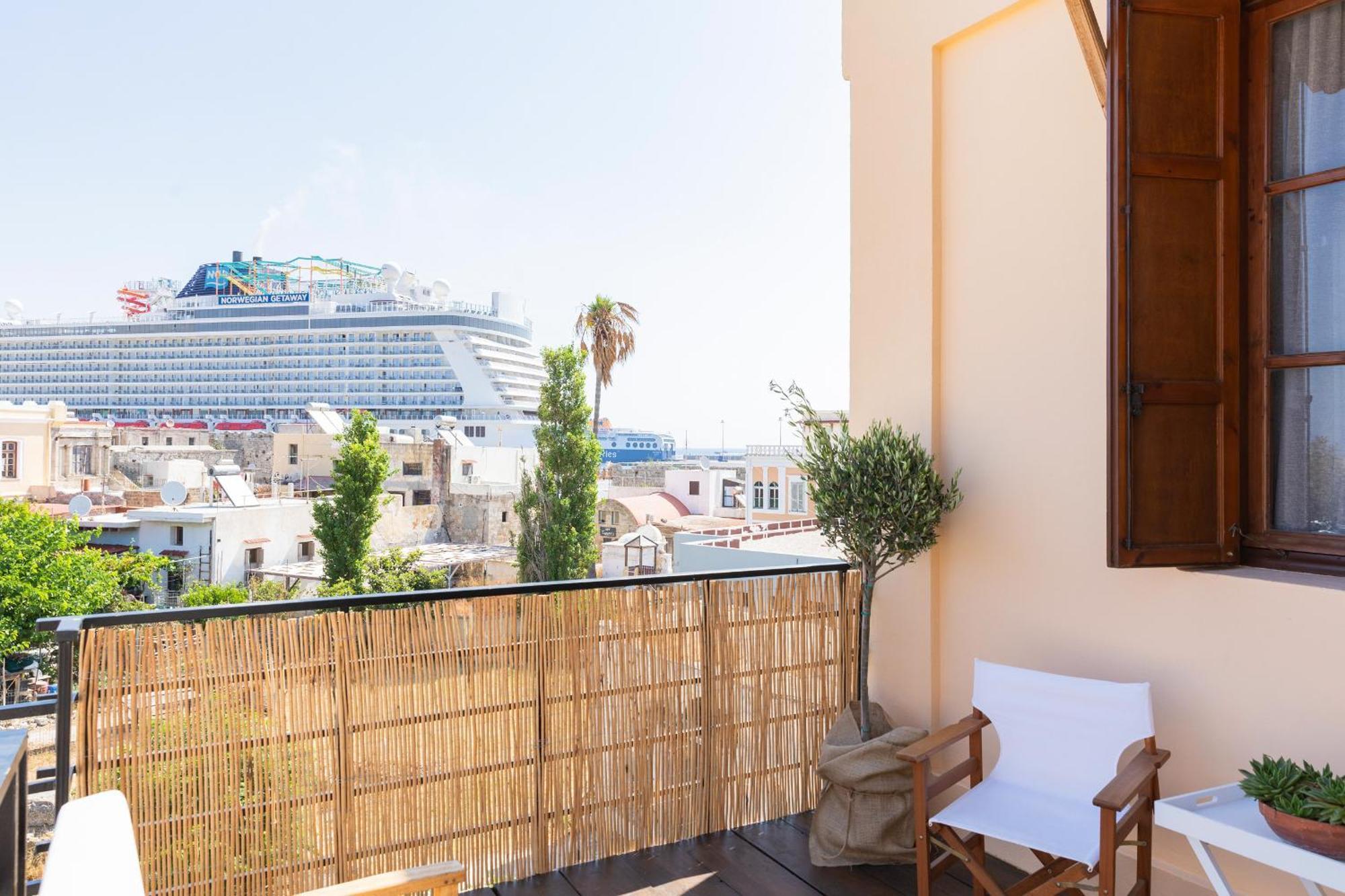 Ladino Old Town Apartment