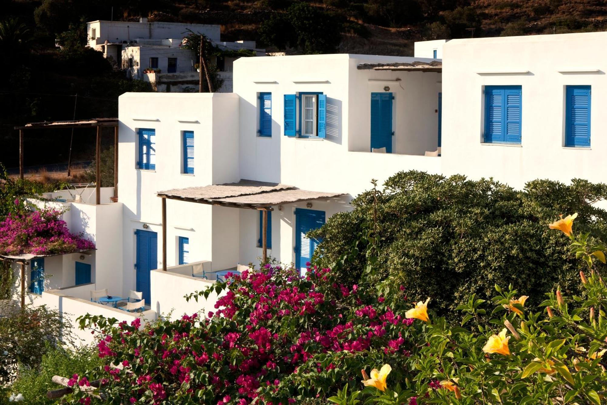Alexandros Hotel 3*