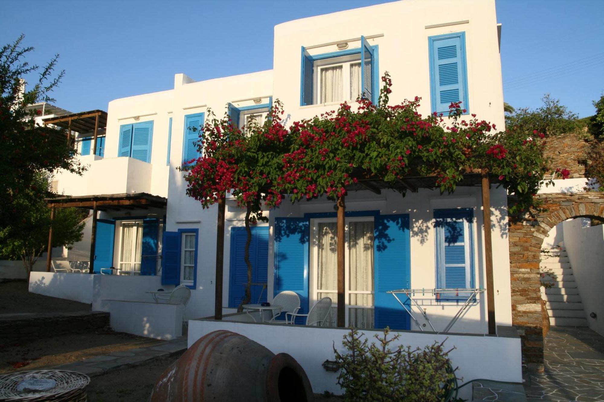 Alexandros Hotel