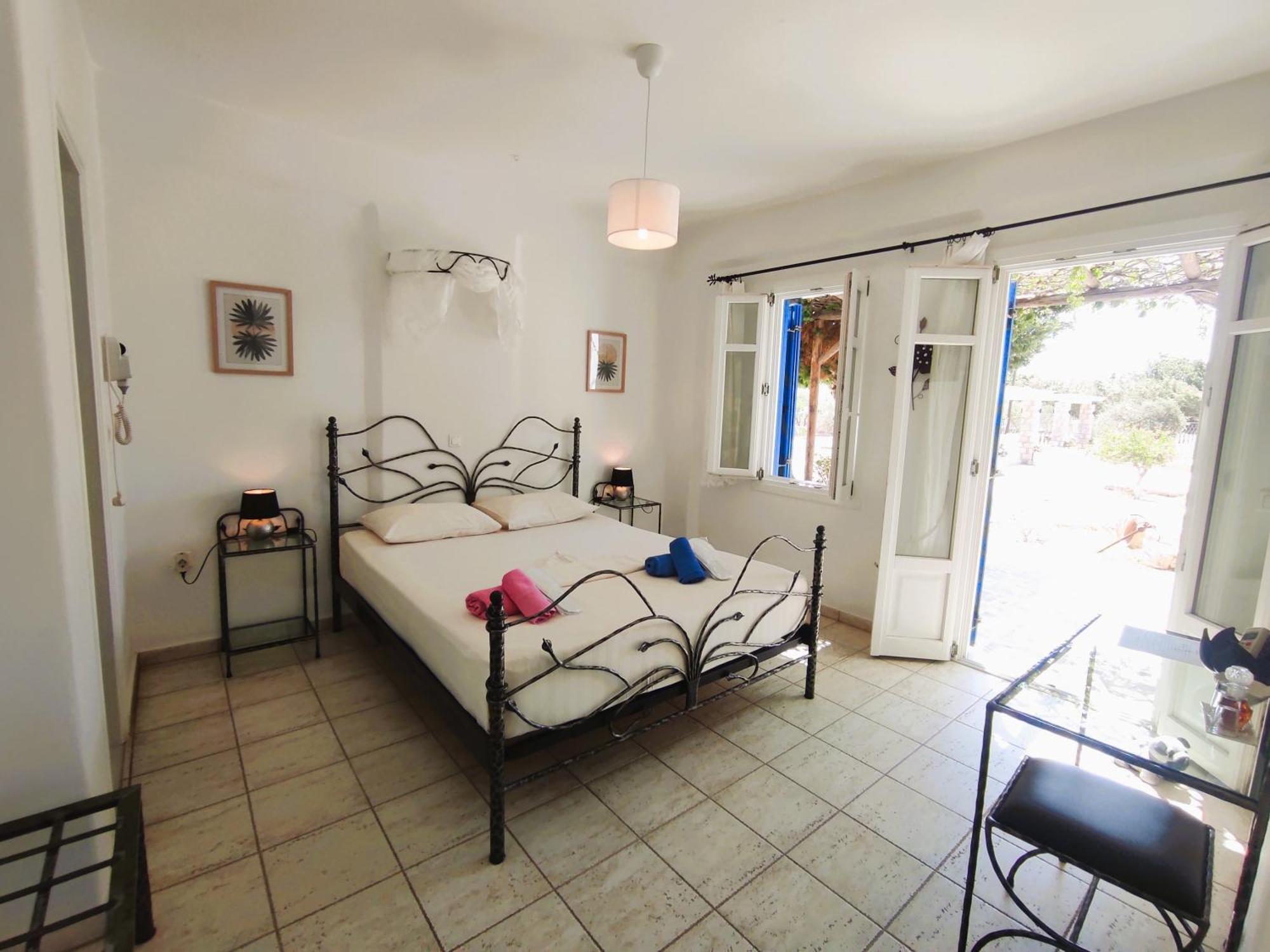 Le Grand Bleu Guest house